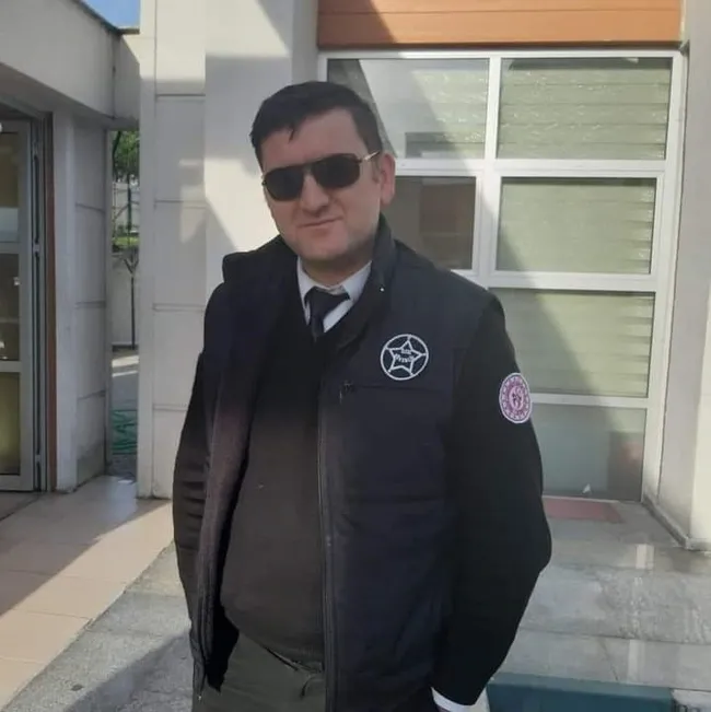 beytullah-askin-babasinin-kaybina-dayanamadi-talihsiz-genc-pihti-sonucu-hayatini-kaybetti-1730897132796.jpg