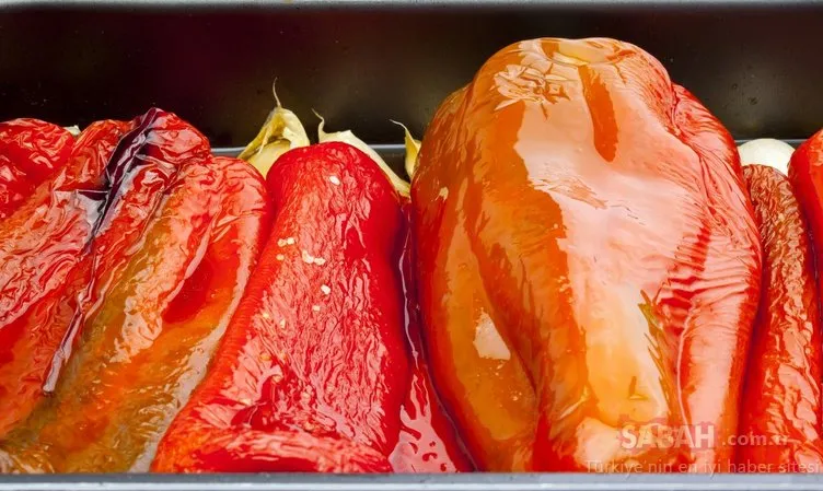 Mucize besin damar tıkanıklığını gideriyor ve kalp krizini önlüyor... Şimdi tam mevsimi kırmızı biberin faydaları inanılmaz!