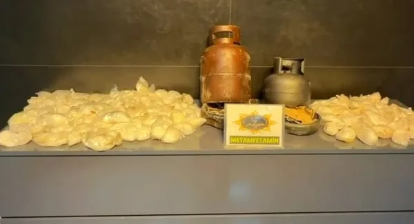 agrida-uyusturucu-operasyonu-83-kilo-metamfetamin-ele-gecirildi-1774366709996.jpg