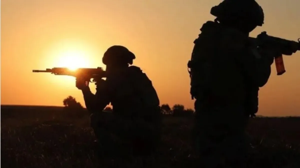 Pençe Kilit Operasyonu bölgesinde 1 terörist teslim oldu Pençe Kilit Operasyonu bölgesinde 1 terörist teslim oldu