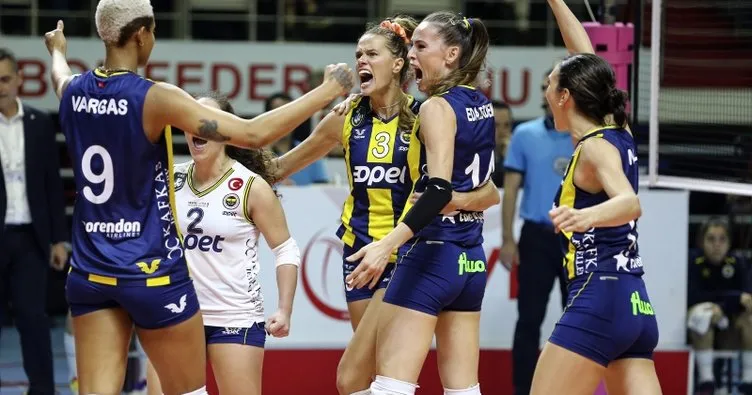 Fenerbahçe Opet, VakıfBank’a ilk yenilgiyi tattırdı