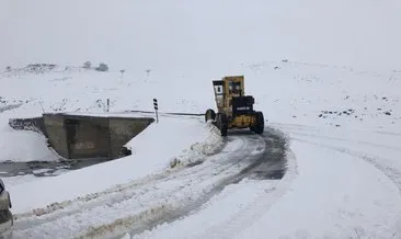 Siverek Belediyesi karla mücadele çalışmalarını sürdürüyor