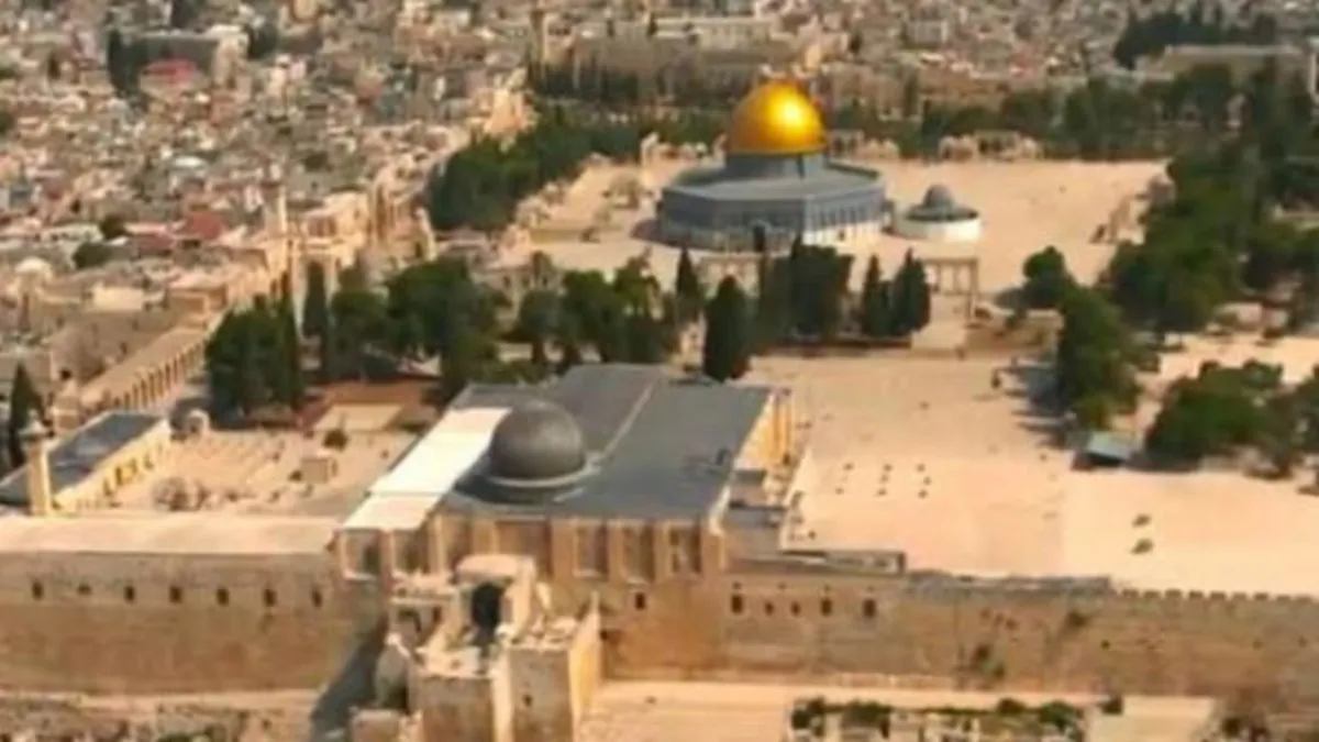 Mescid-i Aksa yeniden açılıyor