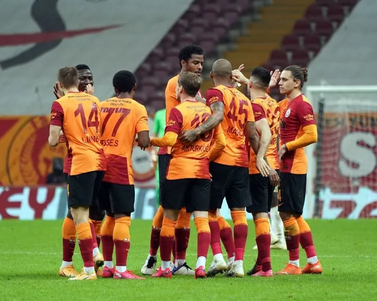 Galatasaray’da 2 ayrılık! Fatih Terim biletlerini kesti
