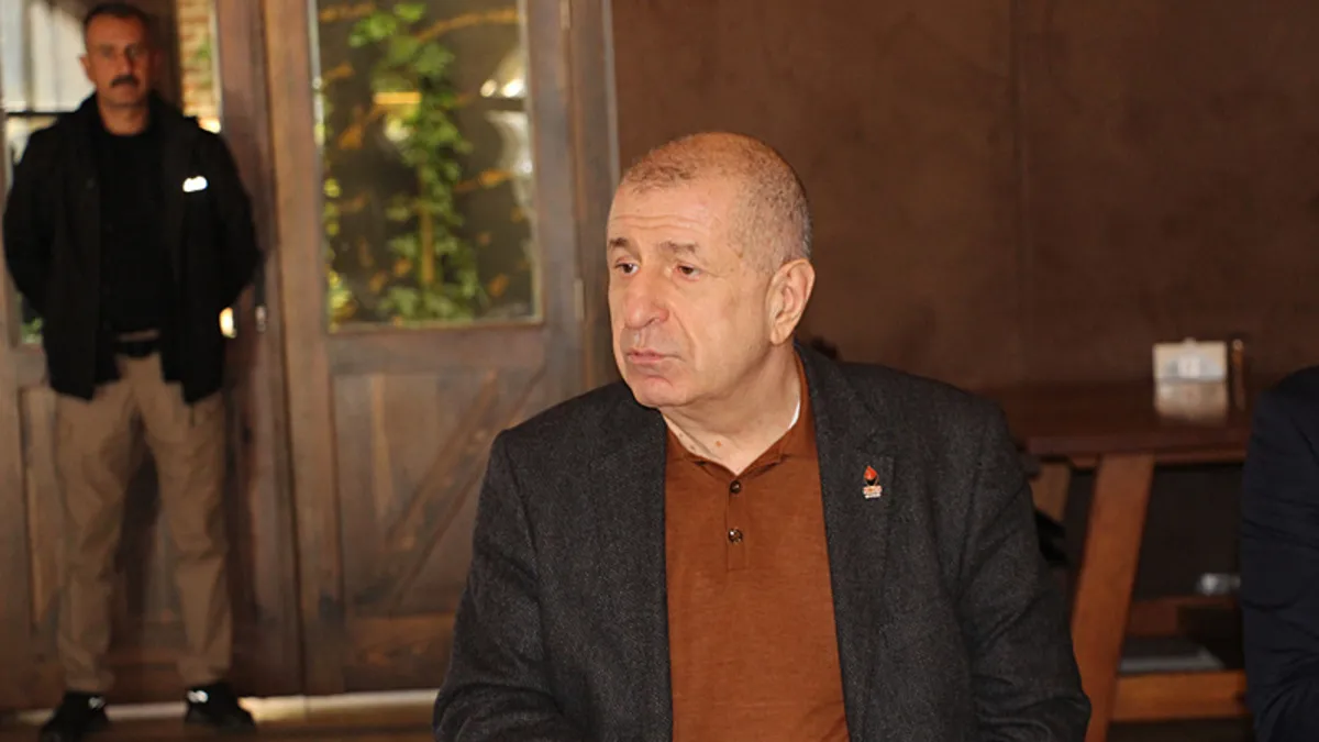 Zafer Partisi Genel Başkanı Ümit Özdağ hakkında re’sen soruşturma başlatıldı Zafer Partisi Genel Başkanı Ümit Özdağ hakkında re’sen soruşturma başlatıldı