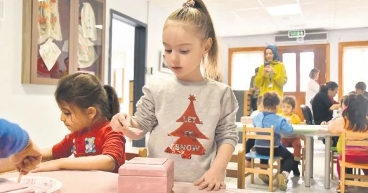 Miniklerden annelerine sürpriz