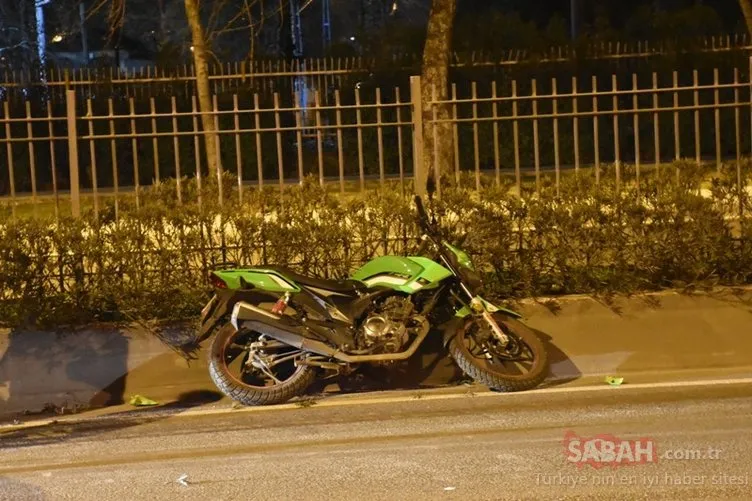 Son dakika: İzmir’de feci kaza! Motosikletiyle refüje çarpan genç hayatını kaybetti