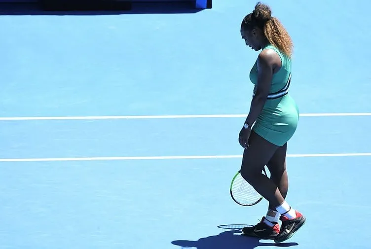 Serena Williams gözyaşlarıyla veda etti
