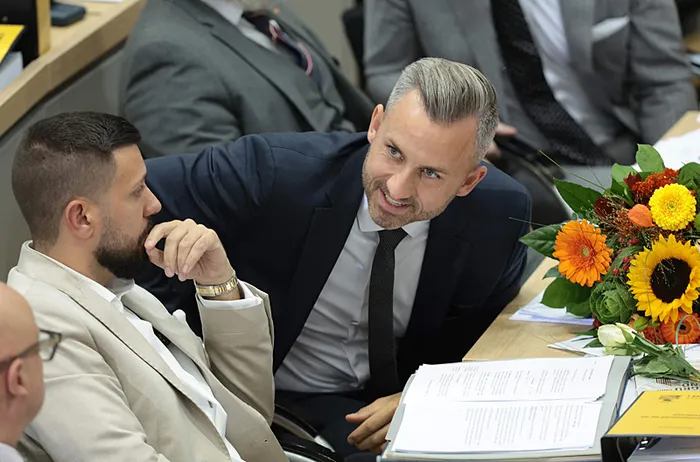 1791291440878.jpg Almanya’da bir ilk: AfD’li siyasetçi eyalet meclis başkanı seçildi