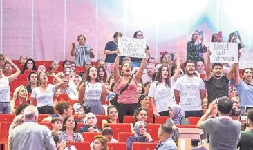 CHP Kurultayı’nda büyük skandal! Salondan protestocu Fadime Akgül: Özgür Özel bize yalan söyledi! #ankara