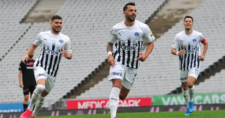 Kasımpaşalı futbolcu Aytaç Kara, son 3 maçta 5 gol attı