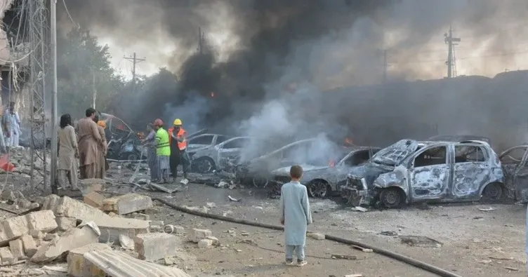 Pakistan’da LPG tankeri havaya uçtu: 2 ölü