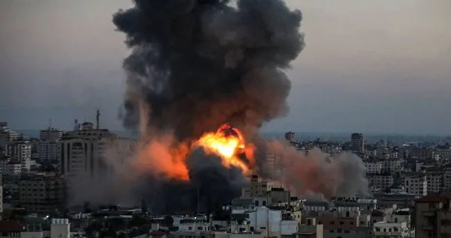 UNRWA: Gazze’ye saldırılarda 24 saatte 14 çalışan öldürüldü UNRWA: Gazze’ye saldırılarda 24 saatte 14 çalışan öldürüldü