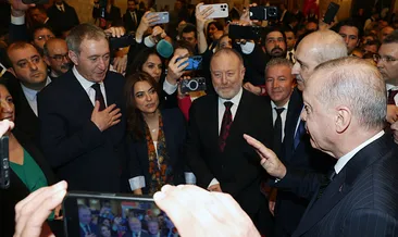 Başkan Erdoğan, 23 Nisan Resepsiyonu’nda DEM Parti heyeti ile selamlaştı