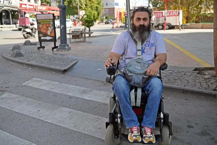 Rampaya park ettiği için aracı parçalayan engelli vatandaş konuştu: Şiddet yanlısı bir insan değilim