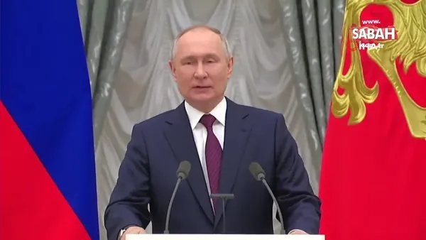 Putin, kadınlara devlet nişanı verdi | Video