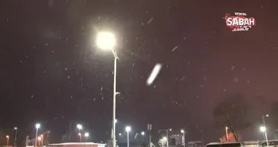 İstanbul Anadolu yakasında sabah saatlerinde kar yağışı etkili oldu | Video