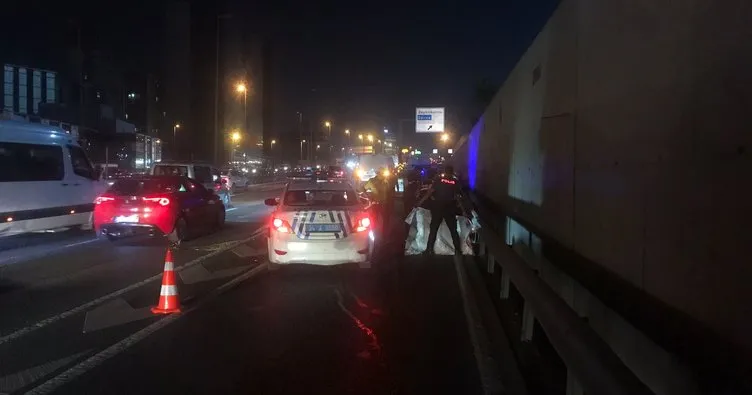 Zeytinburnu’nda otomobilin çarptığı motosiklet sürücüsü hayatını kaybetti