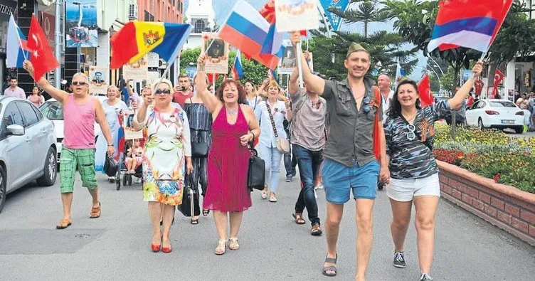 Ruslar zaferi kutladı