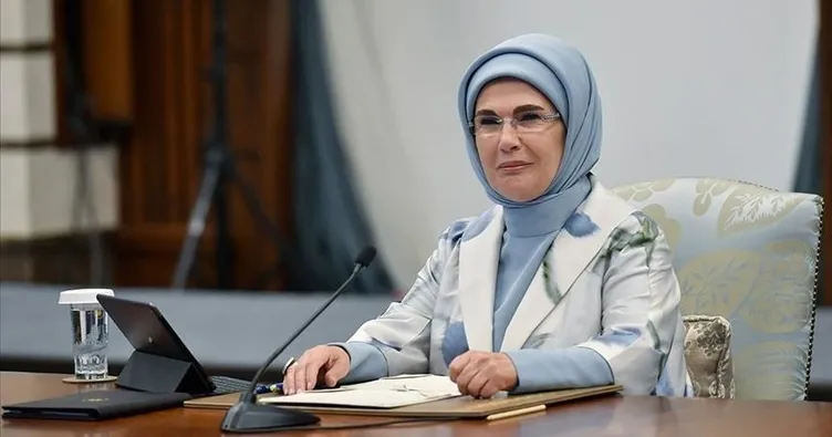 Emine Erdoğan’dan Amiral Fırat’a tebrik