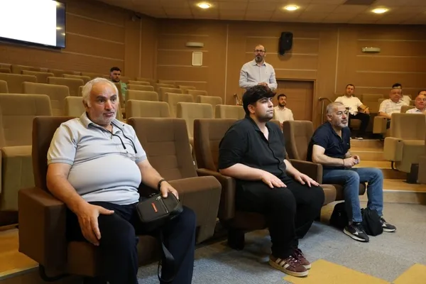 kocaelide-kuralsiz-soforlere-ve-bayat-urun-satan-marketlere-ceza-yagdi-toplam-411-bin-tl-1781170010532.jpg
