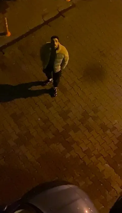 Ayrıldığı eski sevgilisine dehşeti yaşattı! Onur Mutkan darp ettiği genç kadının kapısına dayanıp tehditler savurdu: Bana tezgah kuruyorsun ha. Ben sana göstereceğim…