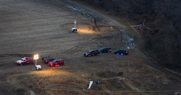 ABD’de 2 helikopter havada çarpıştı