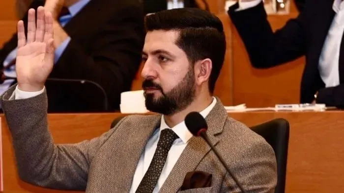 SON DAKİKA | Firari CHP’li isim DEM Parti’nin ihalecisi çıktı!