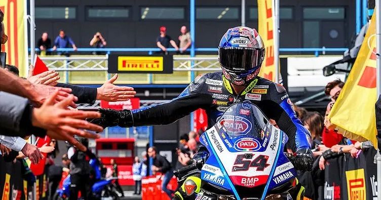 Milli motosikletçi Toprak Razgatlıoğlu, İtalya’da 3. oldu
