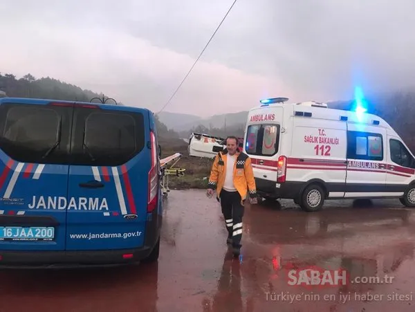 Bursa'da cenaze'den dönenleri taşıyan midibüs devrildi