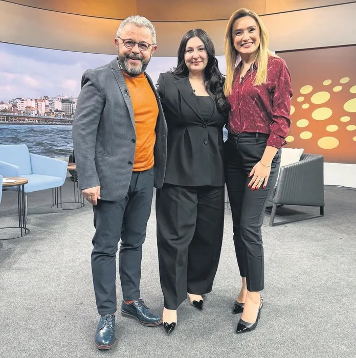 Yasemin Sakallıoğlu’ndan samimi itiraf! Biriktirdiğim altınlarla okudum