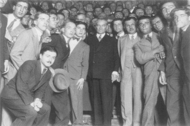 iste ataturk un pek bilinmeyen fotograflari