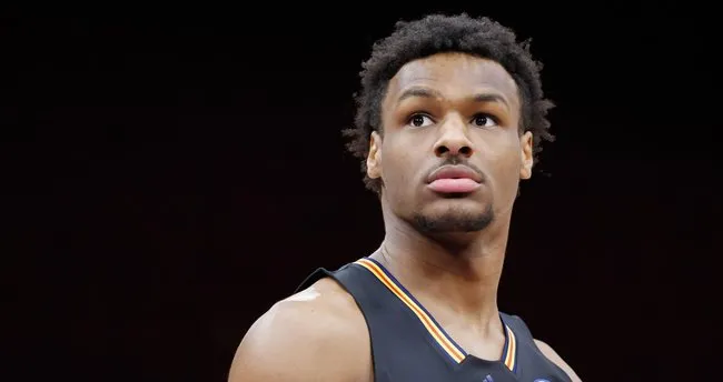 Kalp krizi geçiren LeBron James’in oğlu Bronny, basketbola dönecek Kalp krizi geçiren LeBron James’in oğlu Bronny, basketbola dönecek