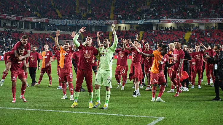 Süper Lig’de Avrupa’yı garantileyen takımlar belli oldu! İşte takımlarımızın Avrupa Ligi ve Konferans Ligi yolu...