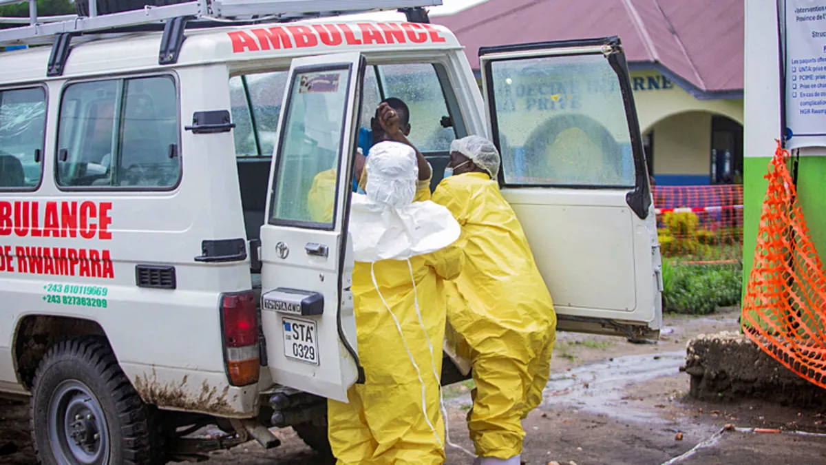 Fransa'da Ebola vakası: Kongo'dan dönen doktorda virüs tespit edildi