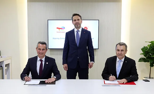 botas-ve-totalenergies-arasinda-10-yillik-lng-anlasmasi-imzalandi-1726642810624.jpg