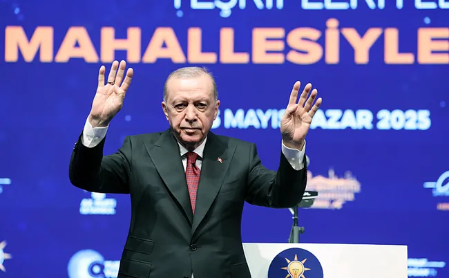 baskan-erdogan-ozel-suc-orgutunun-posta-guvercini-gibi-1748178469068.jpeg Başkan Erdoğan: Özel, suç örgütünün posta güvercini gibi hareket ediyor