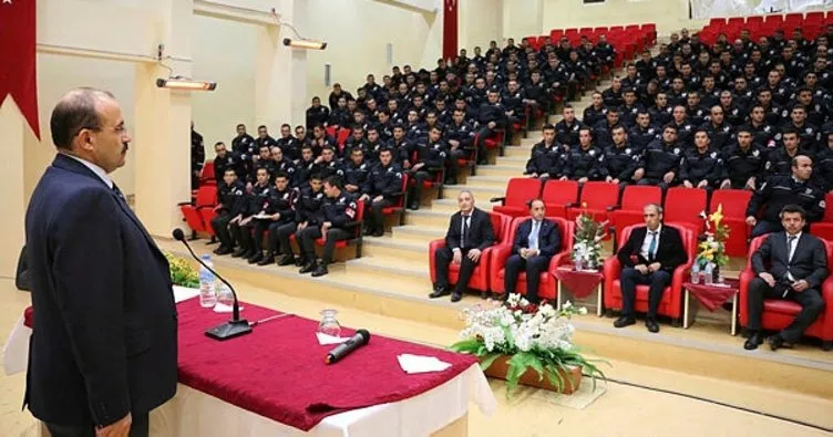 Vali Ustaoğlu’ndan polis adaylarına ziyaret