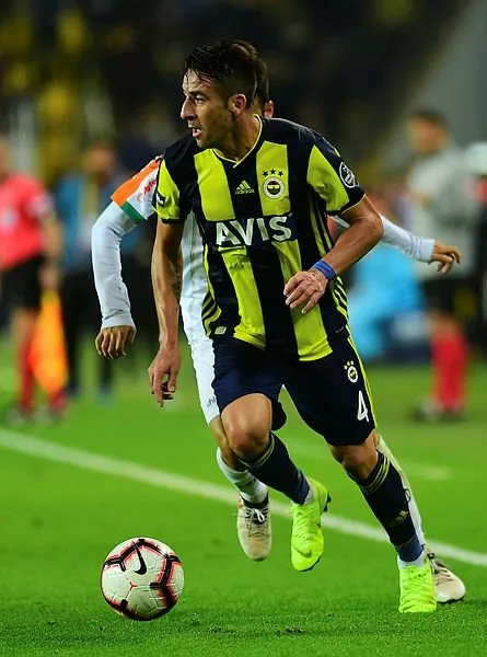 Fenerbahçe transfer haberleri: Transferin son gününde Mauricio Isla sürprizi