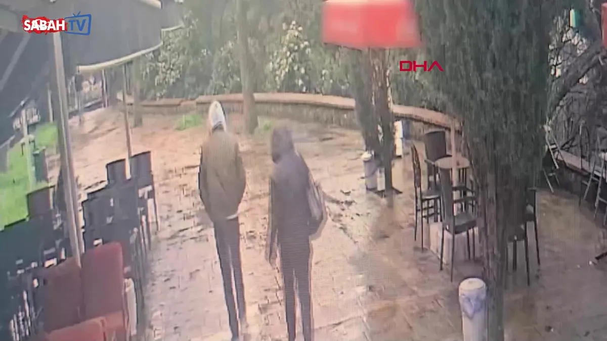 ‘MİT görevlisiyiz’ diyip psikoloğu 10 milyon lira dolandıran şüpheliler denetimde yakalandı | Video videosunu izle ‘MİT görevlisiyiz’ diyip psikoloğu 10 milyon lira dolandıran şüpheliler denetimde yakalandı | Video videosunu izle