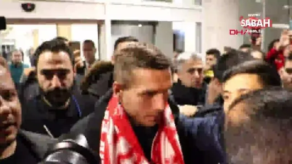 Antalyaspor'un yeni transferi Lukas Podolski'ye karşılama!