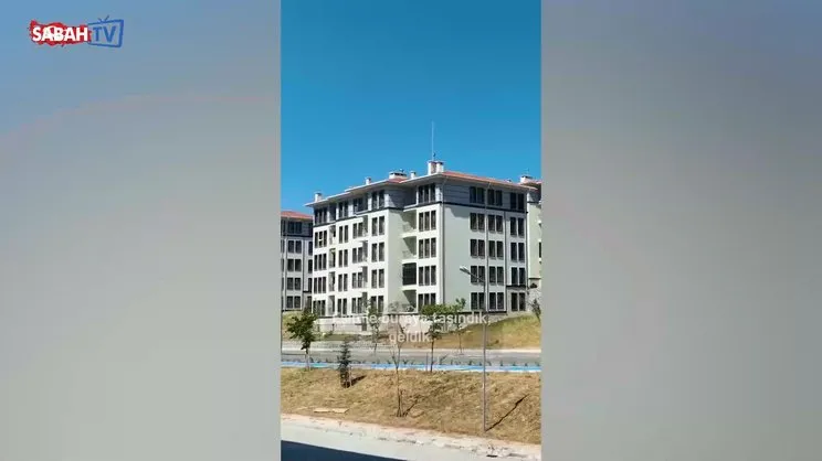 Bakan Kurum, Balıkesir'de yapımı tamamlanan TOKİ konutlarını paylaştı | Video