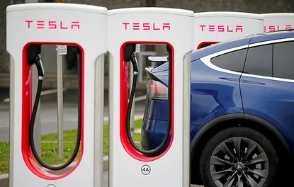 TESLA’YA PAHALIYA PATLADI