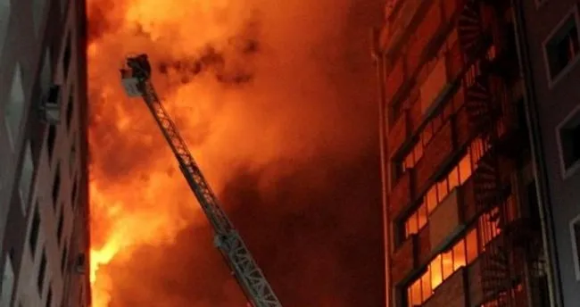 Kayseri’de belediye binasında yangın!
