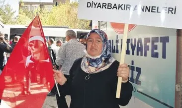 Gözü yaşlı anneler çocuklarını bekliyor #diyarbakir
