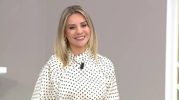 Esra Erol (2 Aralık 2019 Pazartesi) canlı yayını tamamı kesintisiz izle! O çift boşandı...