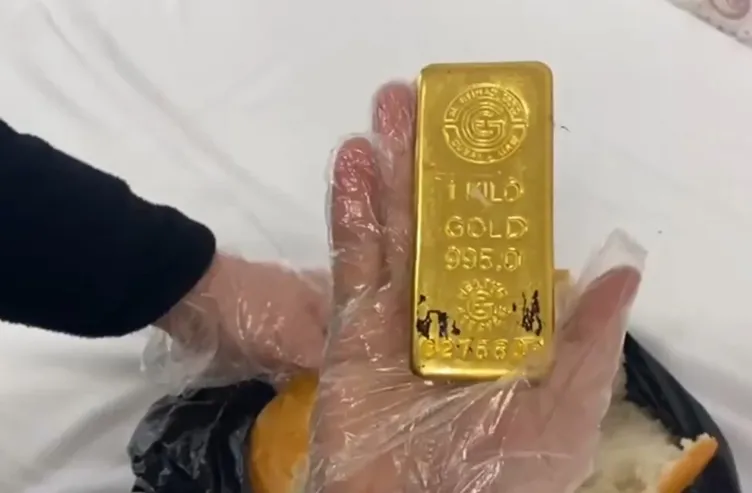 Ekmeğin içinde külçe altın buldular