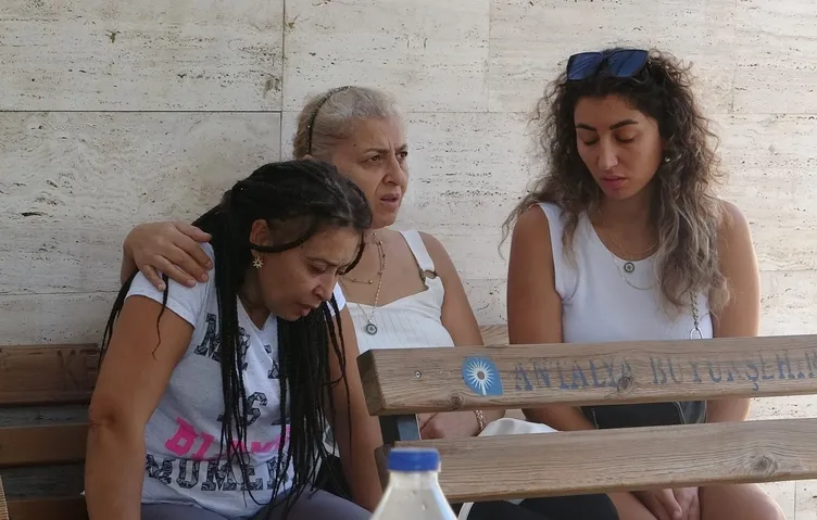 Sokak ortasında vurularak öldürüldü: Annesinin feryatları yürekleri dağladı!