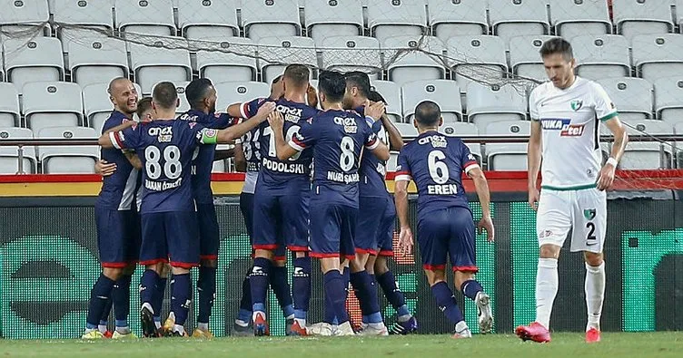 Antalyaspor Denizlispor’u tek golle geçti! Antalyaspor 1-0 Denizlispor MAÇ SONUCU