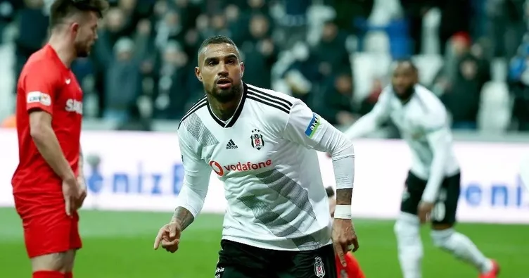 Boateng görüşme odasına!